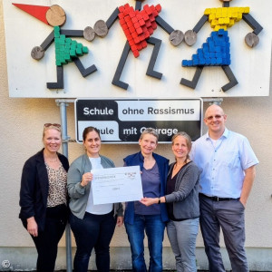 Gewinnübergabe an den Förderverein Dr. Mehler Schule